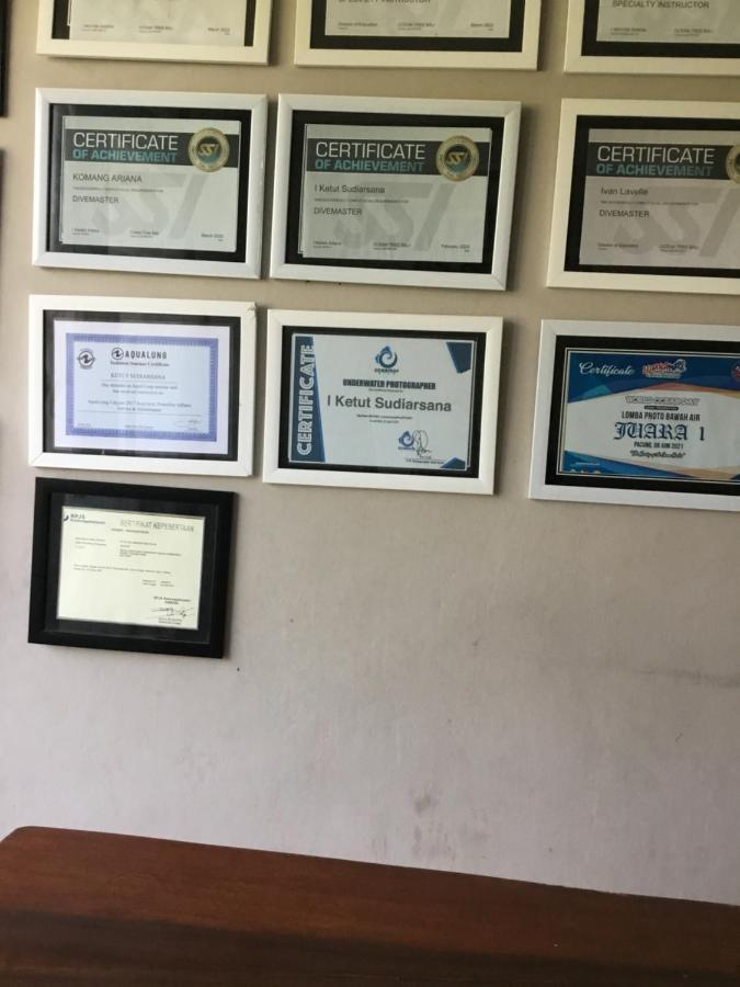 Blue Waves Hostel Amed Ambat ภายนอก รูปภาพ