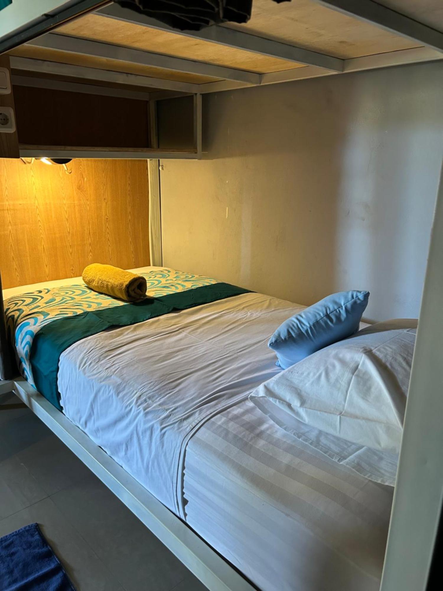 Blue Waves Hostel Amed Ambat ภายนอก รูปภาพ