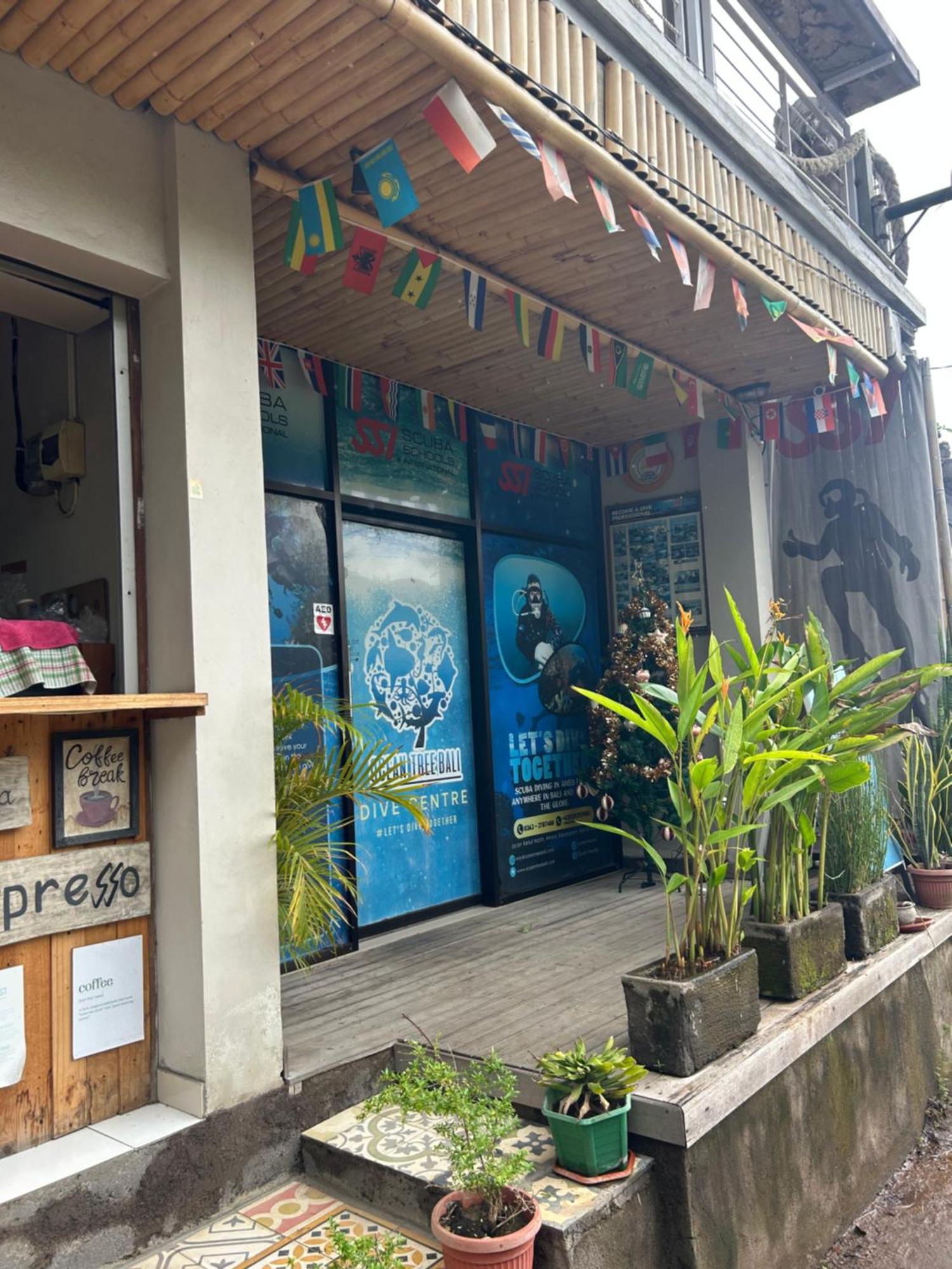 Blue Waves Hostel Amed Ambat ภายนอก รูปภาพ